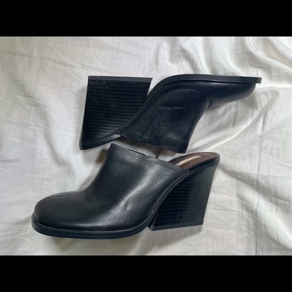 Zara round toe heeled leather mules